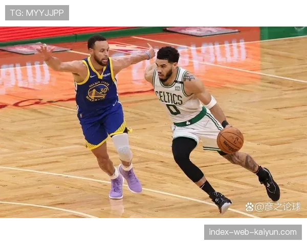 塔图姆40分对位湖人锋线，展示持球大核进化